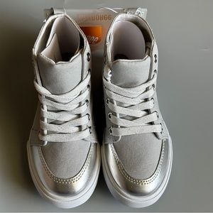 Gymboree Cosmic Club Silver  High Tops Sneakers  Girls Size 10 NEW
